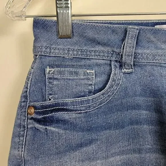 No Boundaries Denim Shorts Blue Mid Rise Women Size 5 Cotton Blend Stretch Jean - Picture 2 of 8